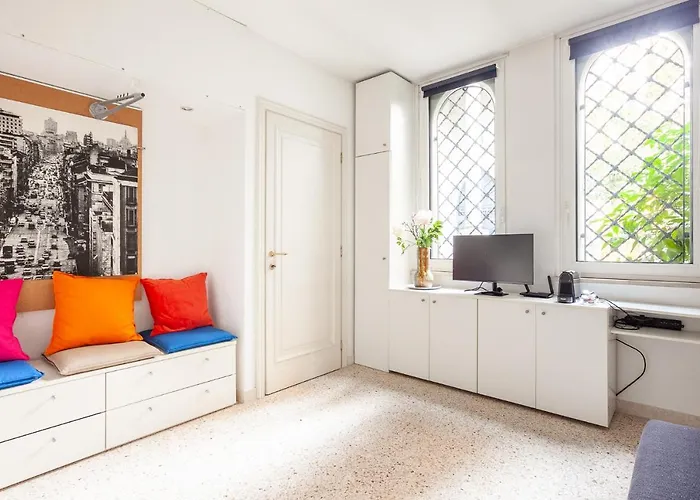 Cirene Master Guest Apartament Mediolan
